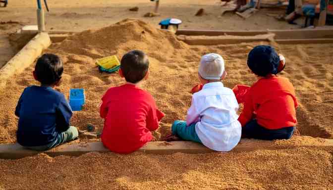 Çocuk oyun alanları ve kum havuzlarında kullanılan yüksek kaliteli kum havuzu kumu